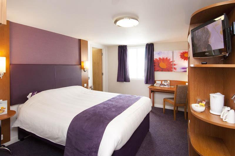 Premier Inn Premier Inn Southend Airport Dış mekan fotoğraf
